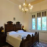 Historic With Pool In The Heart Of *