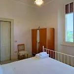 Historic With Pool In The Heart Of Hébergement de vacances Ortezzano