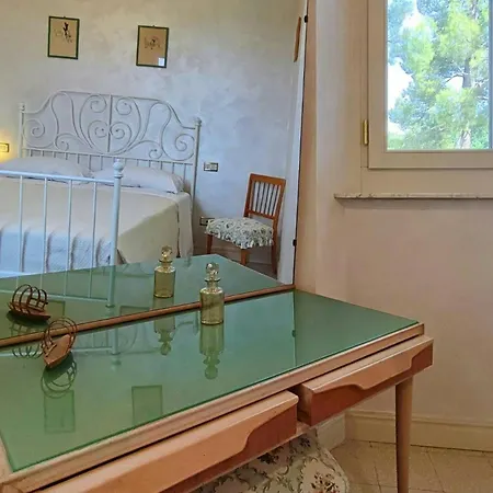 別荘 Historic With Pool In The Heart Of Ortezzano