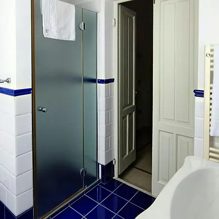 Historic With Pool In The Heart Of * Ortezzano