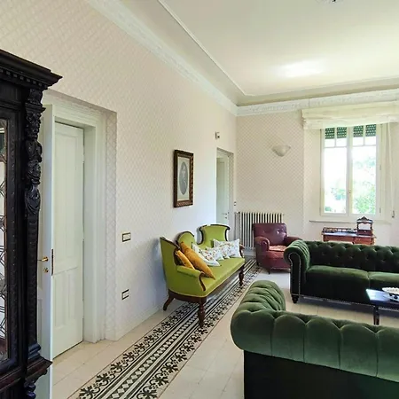 別荘 Historic With Pool In The Heart Of Ortezzano