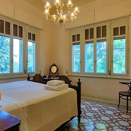 Historic With Pool In The Heart Of Ortezzano